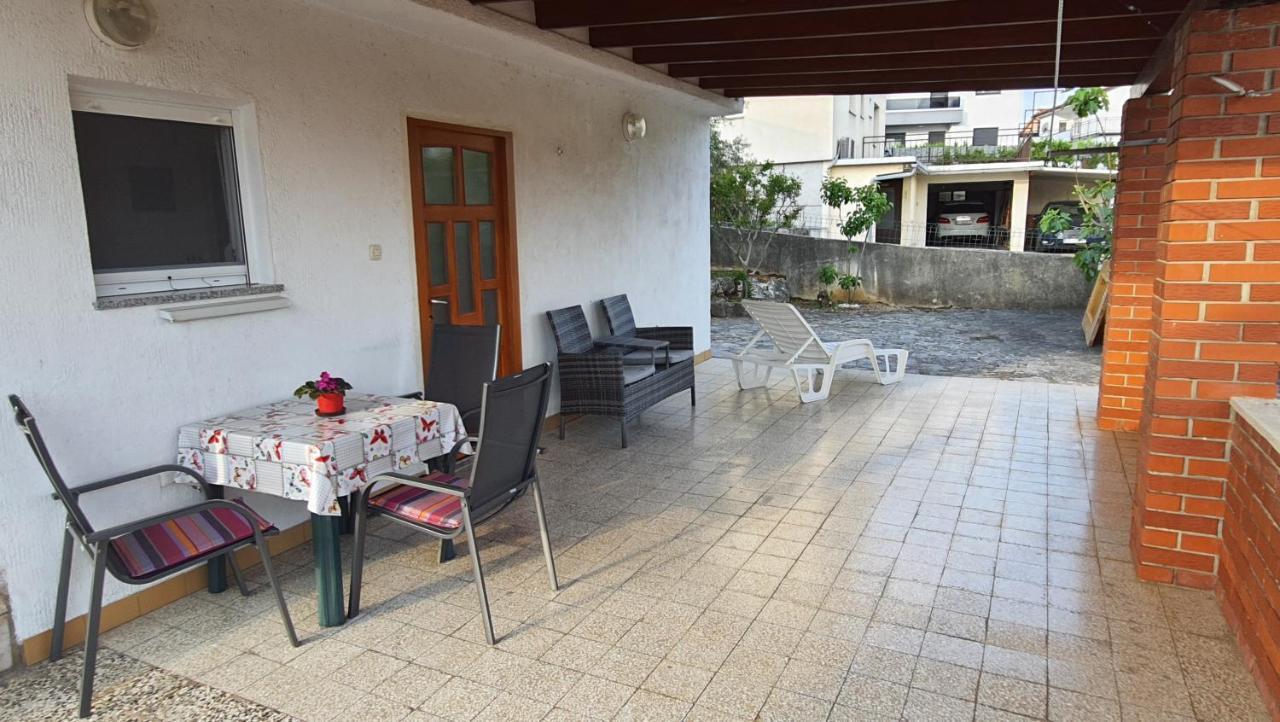 Apartments Vesna Avsec - Krk Town Habitación foto